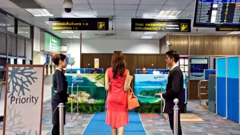 푸켓 공항 패스트트랙 입출국 서비스 + 코랄 라운지(Coral Lounge) 입장권