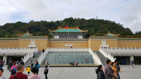 [소그룹진행] "공인한국인해설원"과 함께하는 고궁박물관 도슨트투어 (알찬내용과 전문성보장)