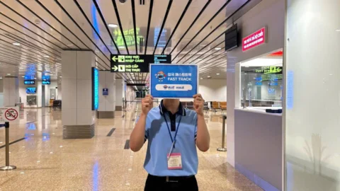 [즉시확정] 나트랑 국제공항 입국 출국 VIP 패스트트랙 (우선 라인, 직원 대기)
