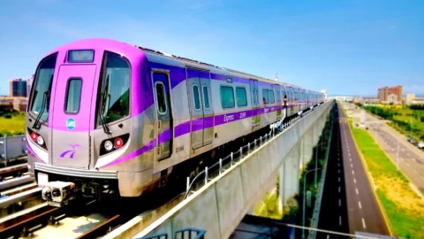 [즉시확정] 타오위안 공항 MRT (편도/왕복/이지카드 콤보) - 쇼핑 쿠폰 수령 가능!